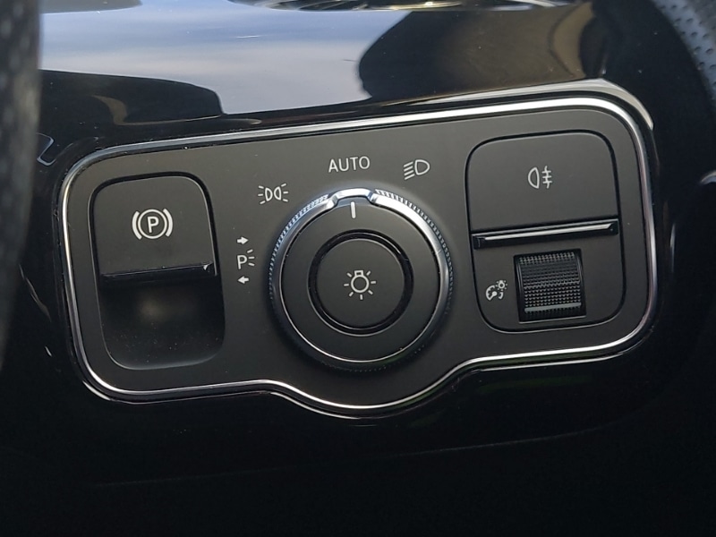 Used Mercedes-Benz A-Class 2018 for sale - 76537271: Photo 19