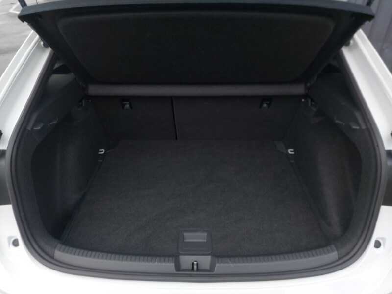 Used Volkswagen Taigo 2024 for sale - 77366204: Photo 8