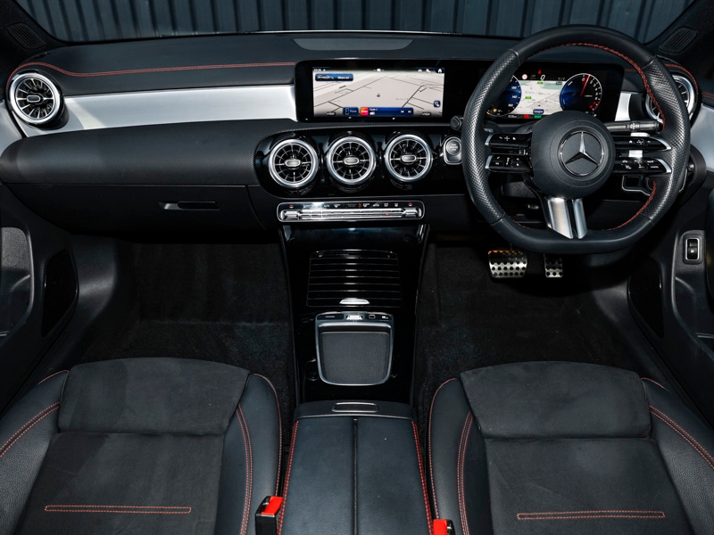 Used Mercedes-Benz CLA 2024 for sale - 76838975: Photo 2