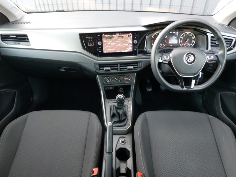 Used Volkswagen Polo 2019 for sale - 76427412: Photo 2