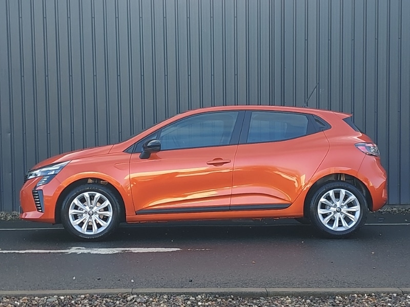 Used Renault Clio 2025 for sale - 76920231: Photo 4