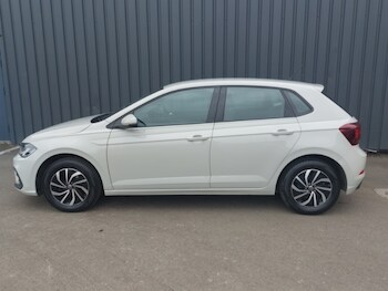 Used Volkswagen Polo 2024 for sale - 78355551: Photo