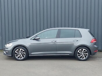 Used Volkswagen Golf 2020 for sale - 77847438: Photo
