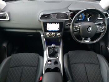 Used Renault Kadjar 2021 for sale - 76195769: Photo 2