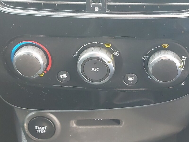 Used Renault Clio 2019 for sale - 77556239: Photo 16