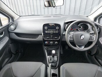 Used Renault Clio 2019 for sale - 77556239: Photo