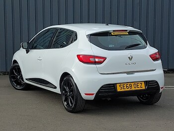 Used Renault Clio 2019 for sale - 77556239: Photo