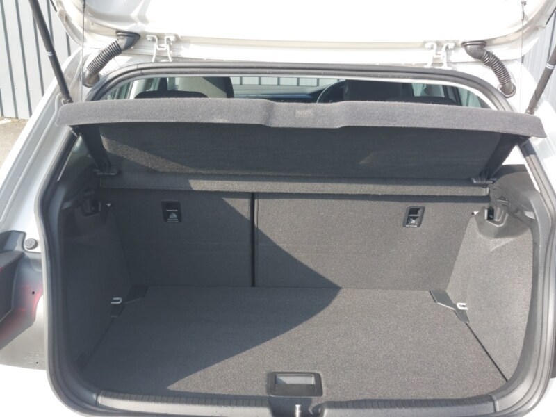 Used Volkswagen Polo 2024 for sale - 77974803: Photo 8