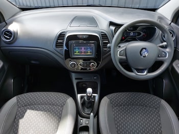 Used Renault Captur 2018 for sale - 78842081: Photo