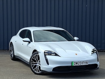 Used Porsche Taycan 2023 for sale - 79382637: Photo