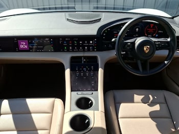 Used Porsche Taycan 2023 for sale - 79382637: Photo