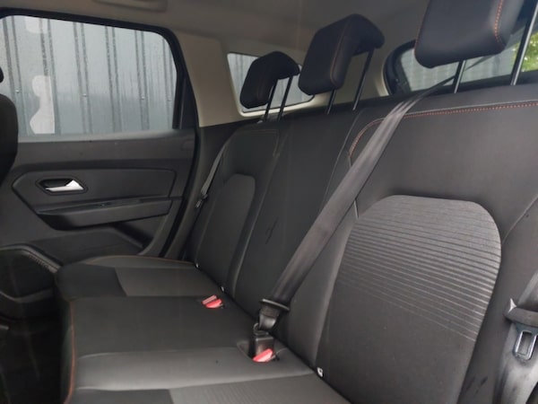 Used Dacia Duster 2022 for sale - 76237989: Photo 6