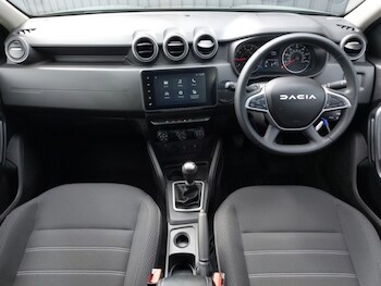 Used Dacia Duster 2023 for sale - 78480466: Photo