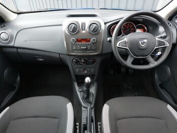 Used Dacia Sandero Stepway 2020 for sale - 77726556: Photo