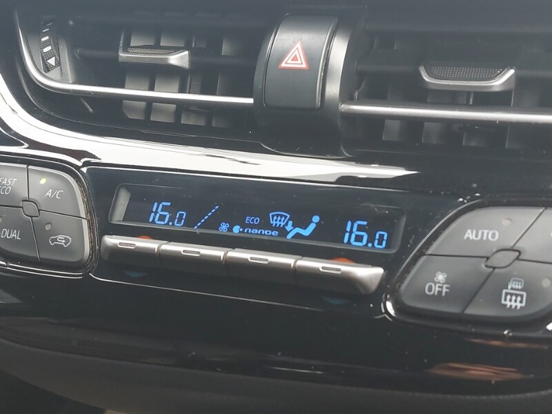 Used Toyota C-HR 2018 for sale - 77947547: Photo 12