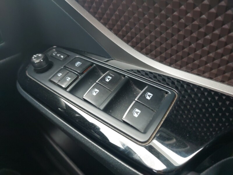 Used Toyota C-HR 2018 for sale - 77947547: Photo 14