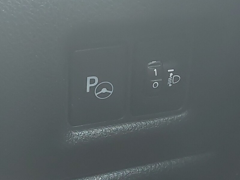 Used Toyota C-HR 2018 for sale - 77947547: Photo 17