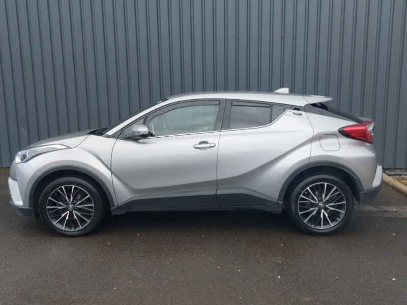 Used Toyota C-HR 2018 for sale - 77947547: Photo 4