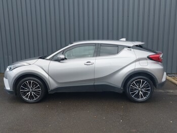 Used Toyota C-HR 2018 for sale - 77947547: Photo