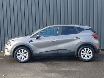 Used Renault Captur 2022 for sale - 77004552: Photo