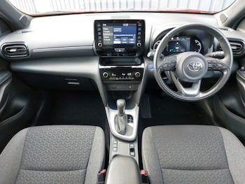 Used Toyota Yaris Cross 2022 for sale - 76959239: Photo