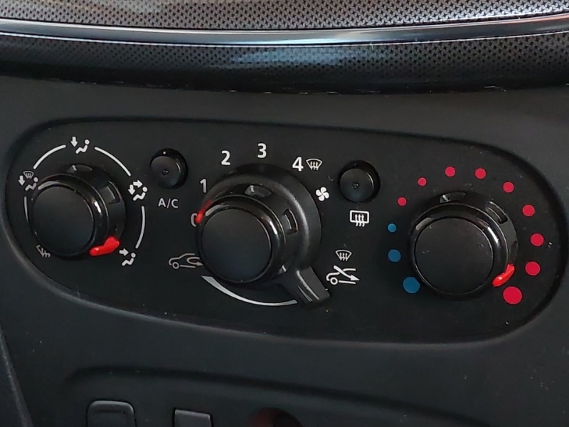 Used Dacia Sandero Stepway 2017 for sale - 76628869: Photo 15