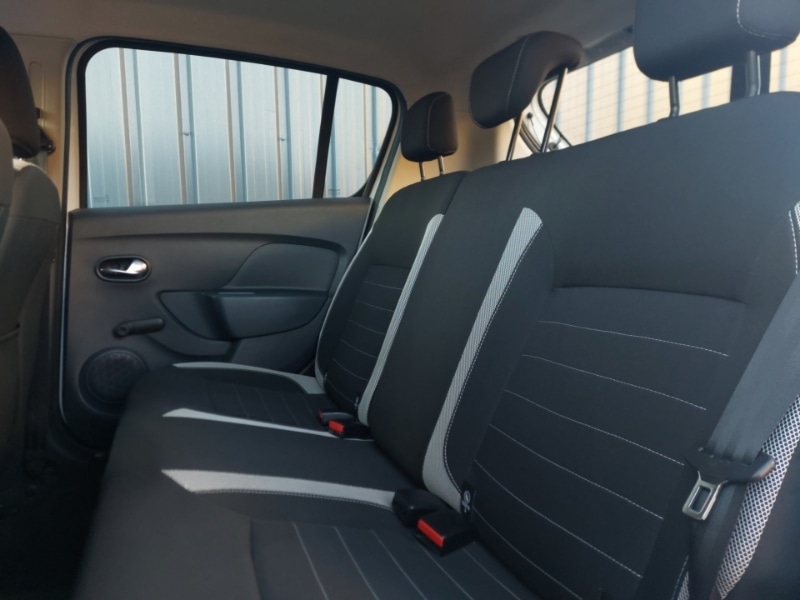 Used Dacia Sandero Stepway 2017 for sale - 76628869: Photo 6