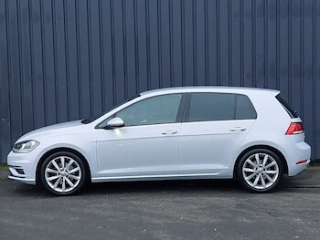Used Volkswagen Golf 2017 for sale - 77338549: Photo