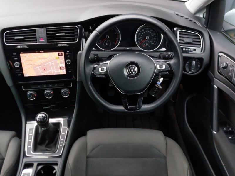 Used Volkswagen Golf 2017 for sale - 77338549: Photo 7