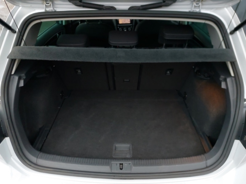 Used Volkswagen Golf 2017 for sale - 77338549: Photo 8