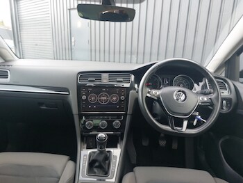 Used Volkswagen Golf 2017 for sale - 78274711: Photo