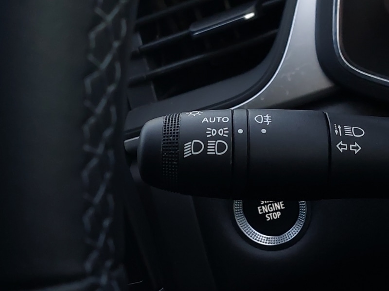 Used Renault Captur 2022 for sale - 76630601: Photo 17