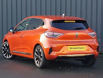 Used Renault Clio 2025 for sale - 76920236: Photo