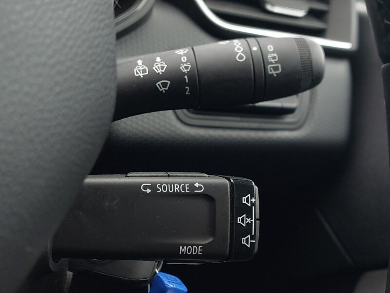 Used Renault Clio 2021 for sale - 76566891: Photo 19