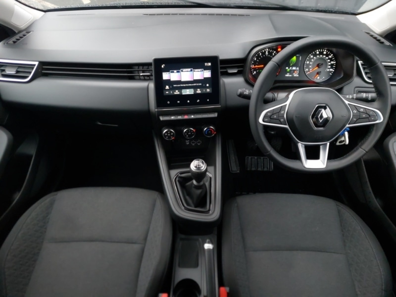 Used Renault Clio 2021 for sale - 76566891: Photo 2
