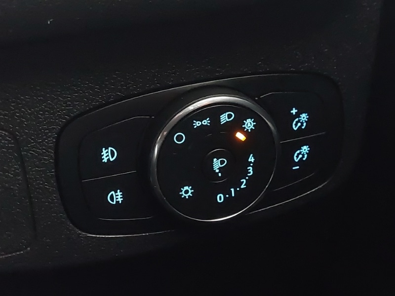 Used Ford Focus 2023 for sale - 77352871: Photo 19