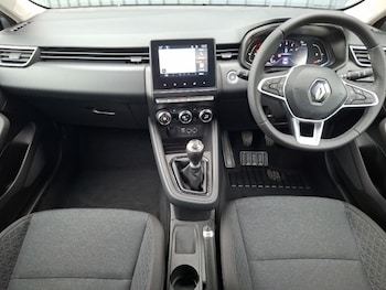 Used Renault Clio 2023 for sale - 79286692: Photo