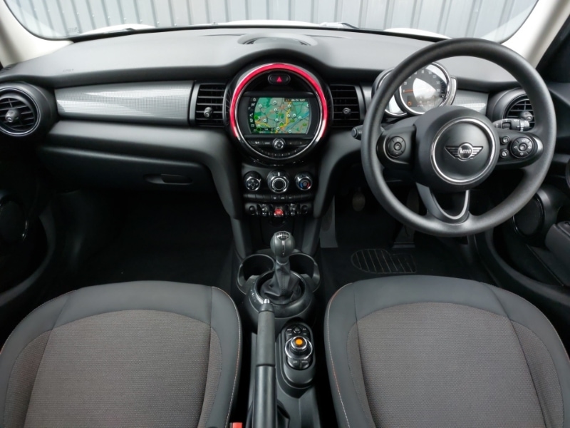 Used MINI Hatch 2018 for sale - 77611122: Photo 2