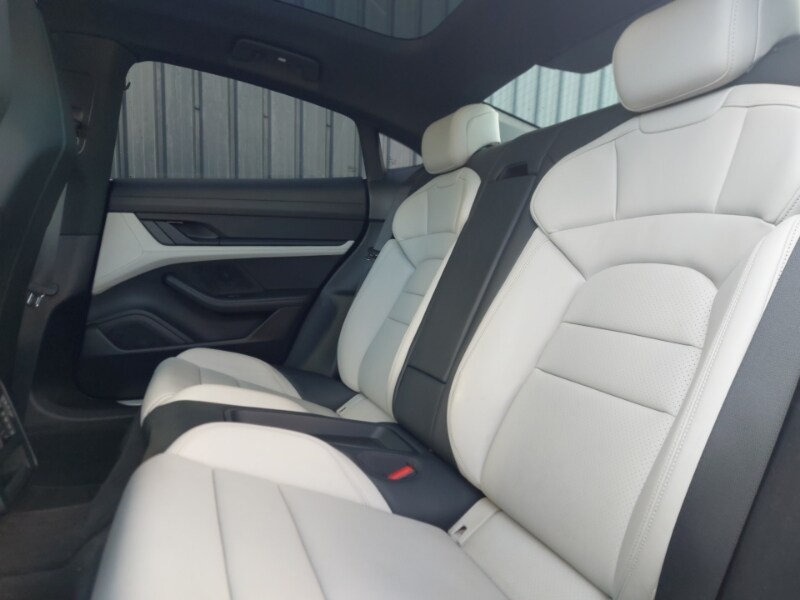 Used Porsche Taycan 2020 for sale - 76533289: Photo 6