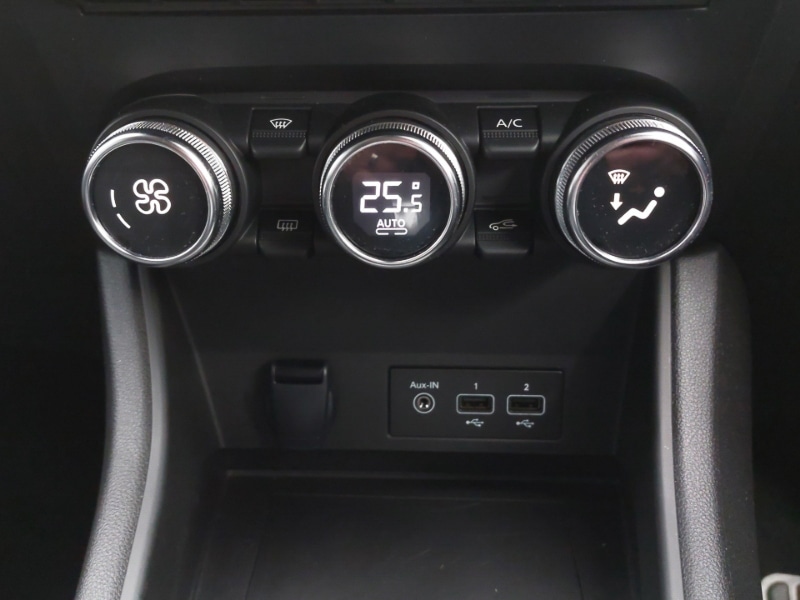 Used Renault Captur 2023 for sale - 77644425: Photo 13