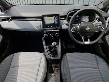 Used Renault Clio 2025 for sale - 79153286: Photo