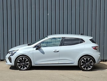Used Renault Clio 2025 for sale - 79153286: Photo