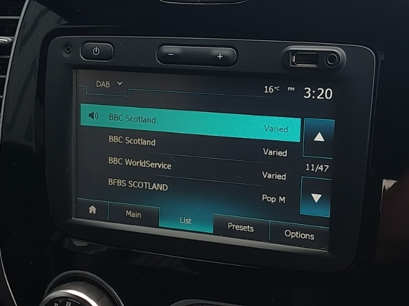 Used Renault Captur 2017 for sale - 76624336: Photo 13