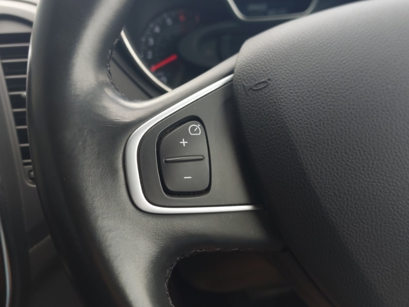 Used Renault Captur 2017 for sale - 76624336: Photo 17