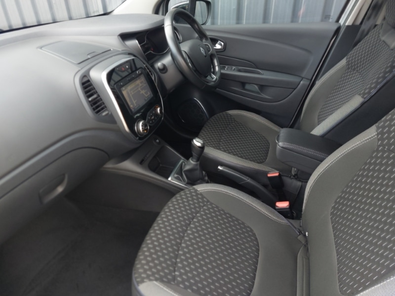 Used Renault Captur 2017 for sale - 76624336: Photo 5