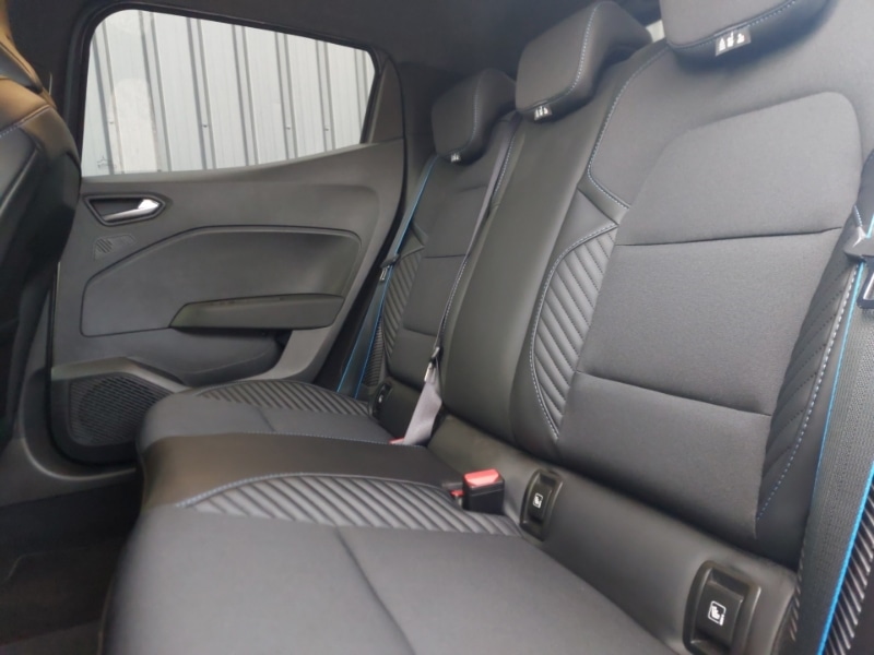 Used Renault Clio 2024 for sale - 76471461: Photo 6