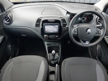 Used Renault Captur 2016 for sale - 77466808: Photo