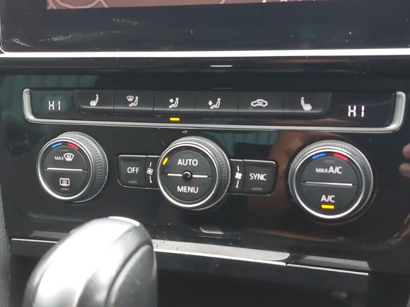 Used Volkswagen Golf 2019 for sale - 78113697: Photo 17