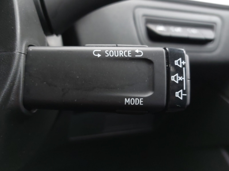 Used Renault Captur 2022 for sale - 76369596: Photo 18