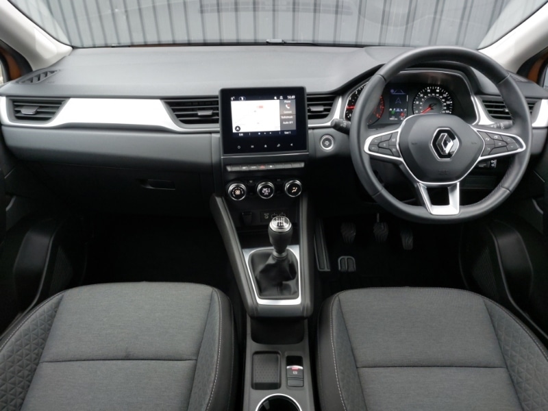 Used Renault Captur 2022 for sale - 76369596: Photo 2